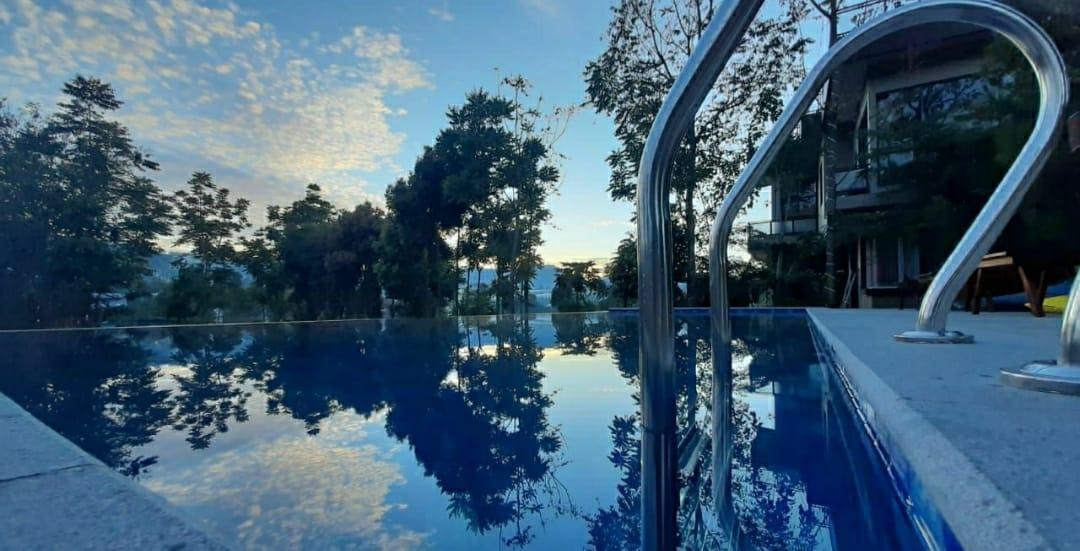 Swimming Pool 9